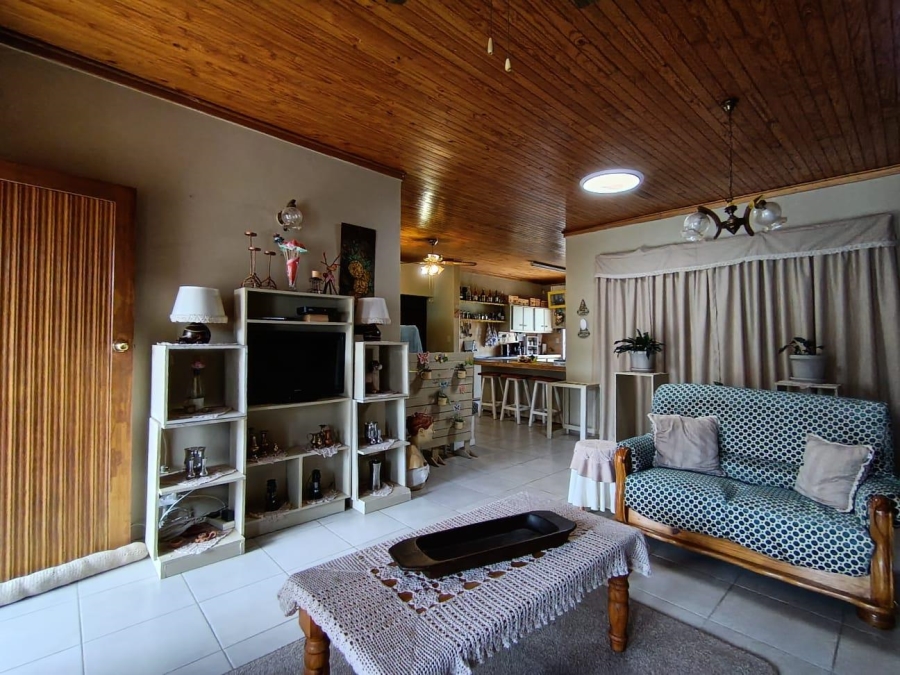 3 Bedroom Property for Sale in Pellissier Free State